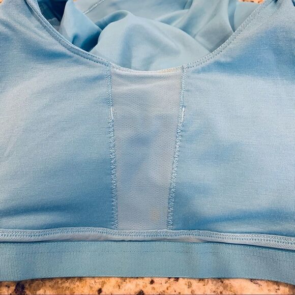 Lululemon Stuff Your Bra Tank II Blue Moon/Inkwell - Picture 6 of 7